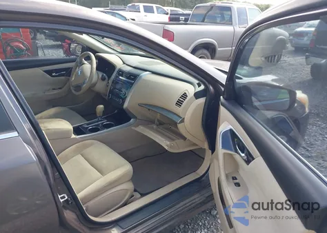 2014 Nissan Altima 2.5 S из США, поврежденный, VIN 1N4AL3AP2EN206560